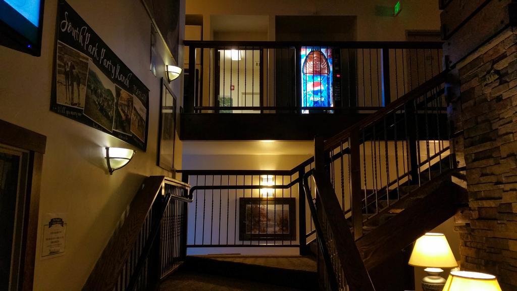A Riverside Inn Travelodge By Wyndham Fairplay Ngoại thất bức ảnh