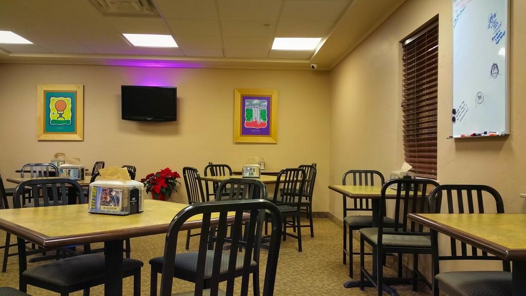 A Riverside Inn Travelodge By Wyndham Fairplay Ngoại thất bức ảnh